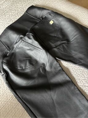 Freddy Black Faux Leather Leggings with Back Pocket Detail